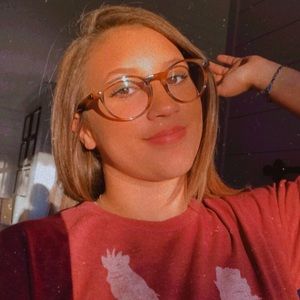 Meet your Posher, Allyson